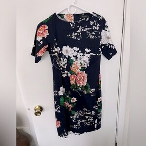 Roolee midi floral dress size medium
